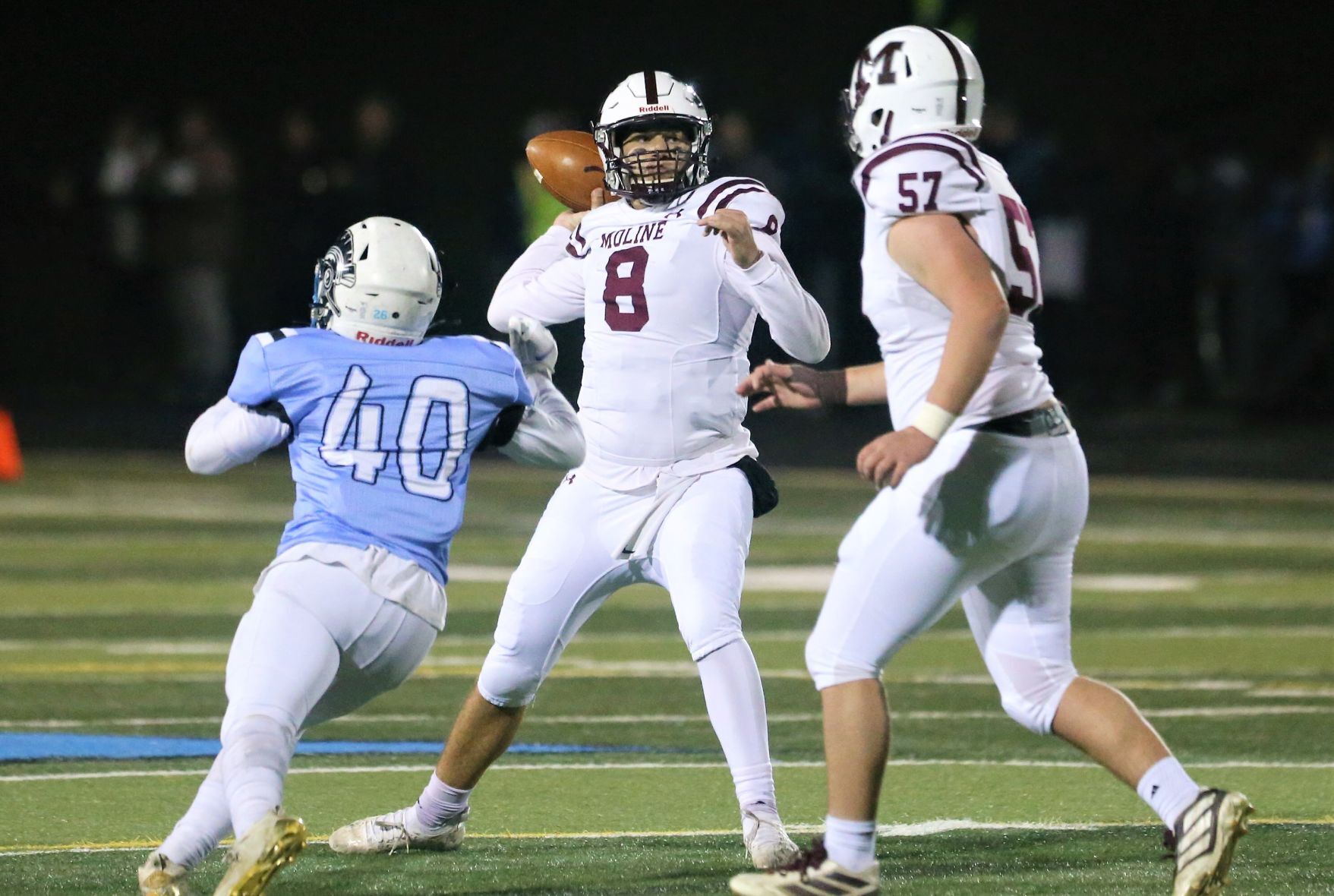110521-qc-spt-moline fball36.jpg